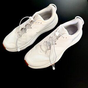 Hoka 'Transport' Sneakers (Color: White)(Size: 8 US Men's)(Model: Regular)